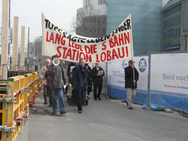 Totgesagte leben länger - Lang lebe die S-Bahn Station Lobau, Foto 11