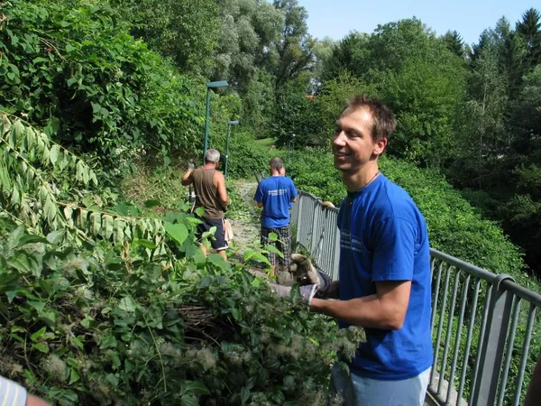 "Entkrautung" der Station, Foto 53