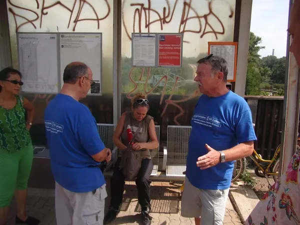 "Entkrautung" der Station, Foto 59