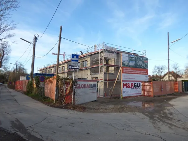 Baufortschritt der neuen Wohnungen neben der Station, Foto 1